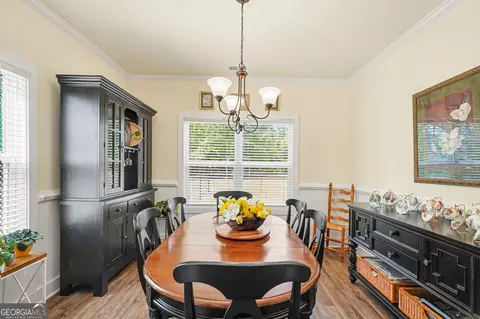Dining - 239 Dixon Cir, Williamson, GA 30292 photo 1 of 1