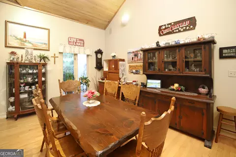 Dining - 103 Canterbury Ct, Lagrange, GA 30240 photo 2 of 2