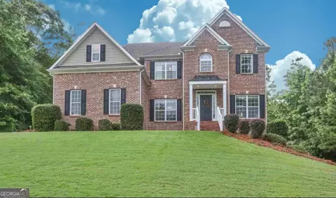 381 Rosebay Ln, Sharpsburg, GA 30277