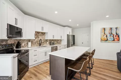 Kitchen - 2020 Tamarack Dr, Jasper, GA 30143 photo 5 of 7