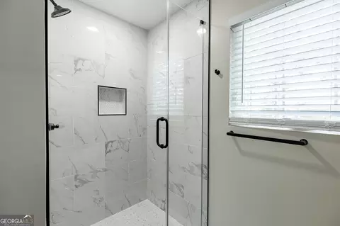 Bath - 119 Boulder Dr, Toccoa, GA 30577 photo 5 of 5