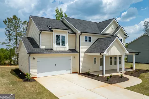 Exterior - 119 Boulder Dr, Toccoa, GA 30577 photo 9 of 10