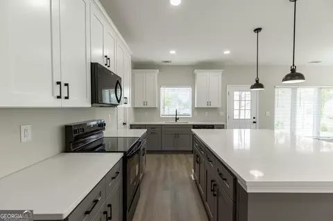 Kitchen - 119 Boulder Dr, Toccoa, GA 30577 photo 5 of 5