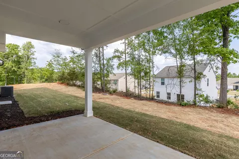 Exterior - 137 Boulder Dr, Toccoa, GA 30577 photo 5 of 11