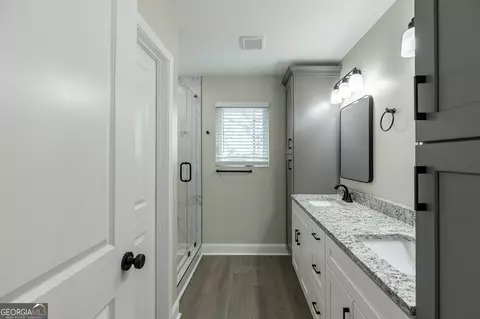 Bath - 137 Boulder Dr, Toccoa, GA 30577 photo 3 of 5