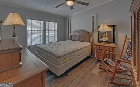 Bedroom - 123 Ridgemore Cir, Toccoa, GA 30577 photo 3 of 4