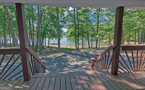 Exterior - 123 Ridgemore Cir, Toccoa, GA 30577 photo 4 of 11