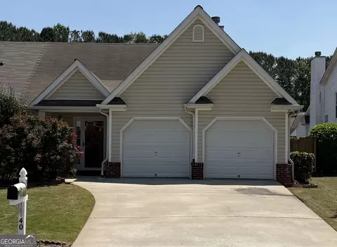 40 Courtyard Ln, Newnan, GA 30265