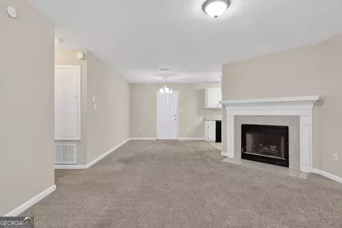 Living - 2902 Rasha Dr, Augusta, GA 30906 photo 5 of 8