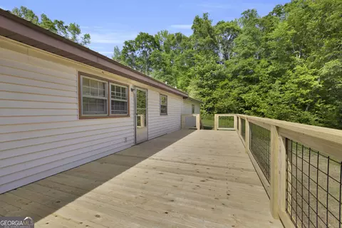 Exterior - 1894 Athens Rd, Carnesville, GA 30521 photo 4 of 8