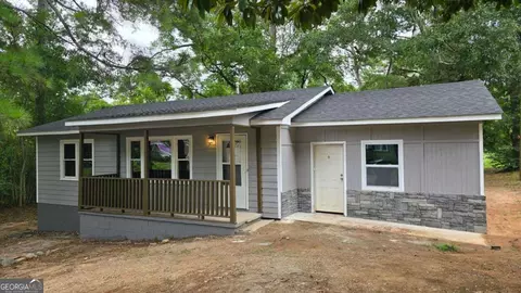 700 New St, Eatonton, GA 31024