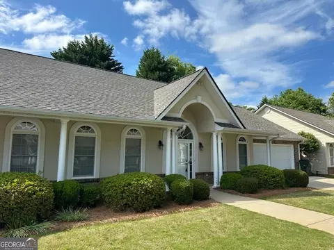 129 Leyland Hills Dr, Clarkesville, GA 30523