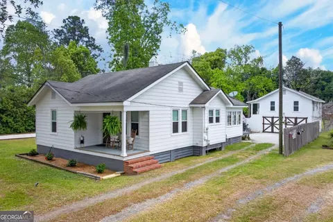 90 Varnedoe Ave, Savannah, GA 31408