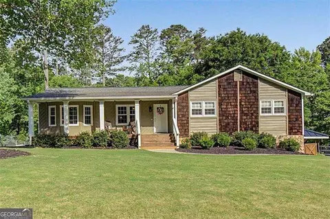 904 Andover Ct, Woodstock, GA 30188