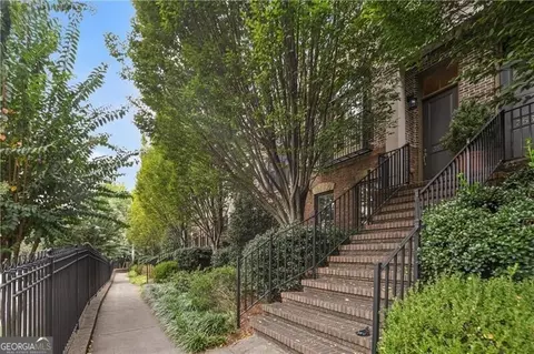 3552 Roswell Rd NW, Atlanta, GA 30305