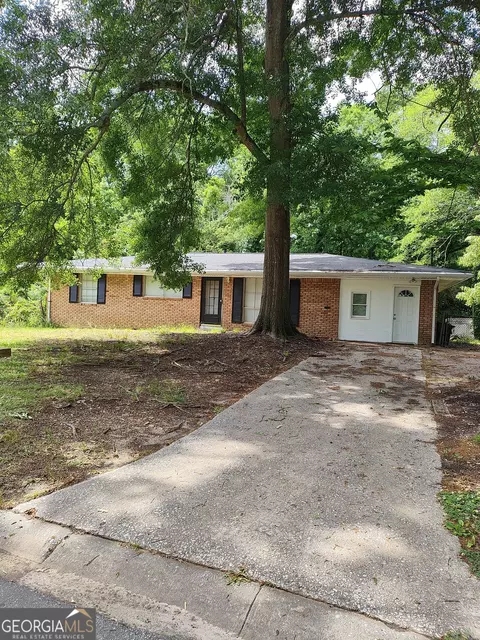 7327 Howard Cir, Jonesboro, GA 30236