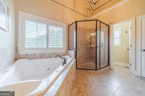 Bath - 2124 Stonegate Way, Monroe, GA 30656 photo 1 of 6