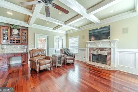 Living - 2124 Stonegate Way, Monroe, GA 30656 photo 5 of 11