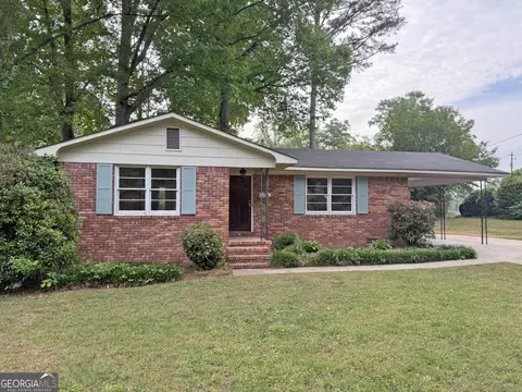 347 Laurel Ln, Lagrange, GA 30240