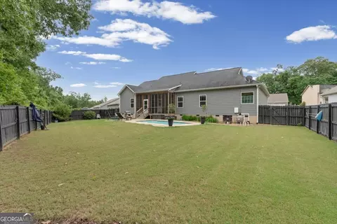 Exterior - 18 Gala Dr NE, Rome, GA 30165 photo 13 of 16