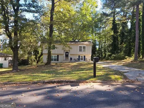 1820 Glenhaven Cir, Decatur, GA 30035