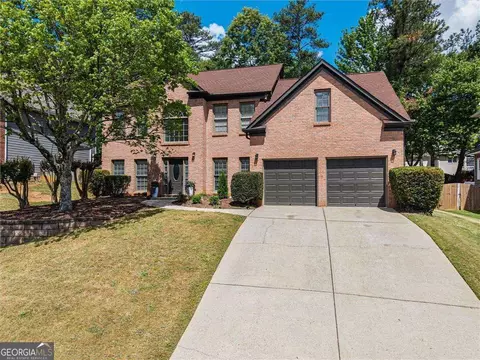 5610 N Hillbrooke Trce, Alpharetta, GA 30005