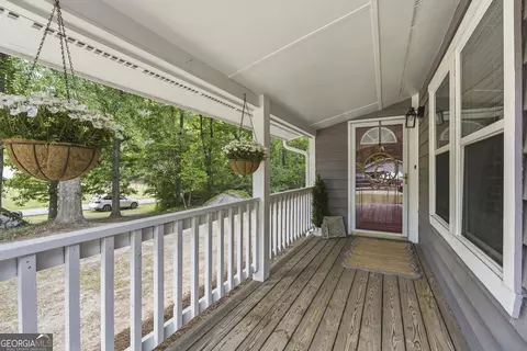Exterior - 174 Sandra Dr, Gray, GA 31032 photo 3 of 9