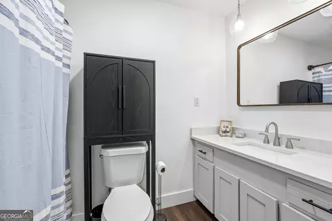 Bath - 174 Sandra Dr, Gray, GA 31032 photo 1 of 4