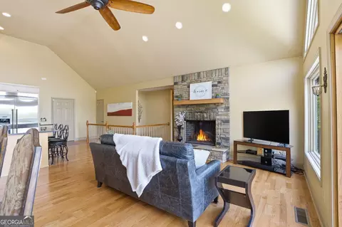 Living - 3326 Monument Rd, Jasper, GA 30143 photo 2 of 2