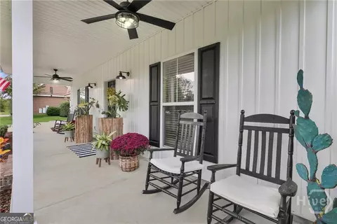 Exterior - 319 Windsor Rd, Guyton, GA 31312 photo 6 of 13