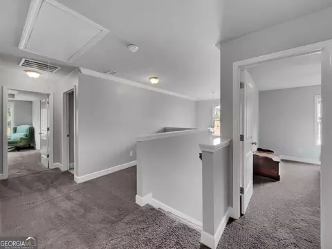 Entry Way - 1672 Carriage Ct, Monroe, GA 30656 photo 3 of 5