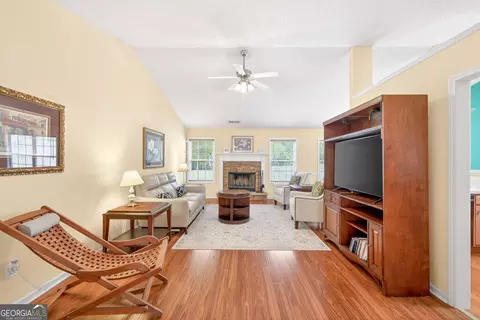 Living - 509 Bentley Cir, Bethlehem, GA 30620 photo 1 of 3