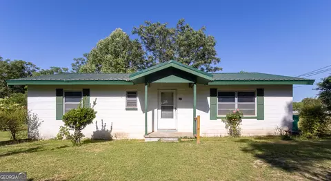 347 Peavy St, Unadilla, GA 31091