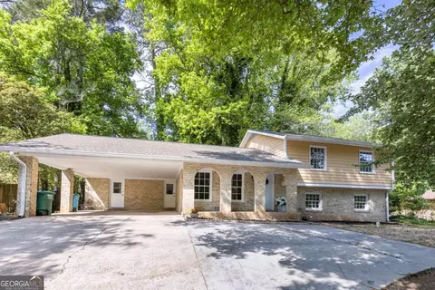 383 Ben Ave SW, Lilburn, GA 30047
