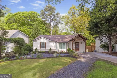 1840 Woodland Hills Ave NW, Atlanta, GA 30318