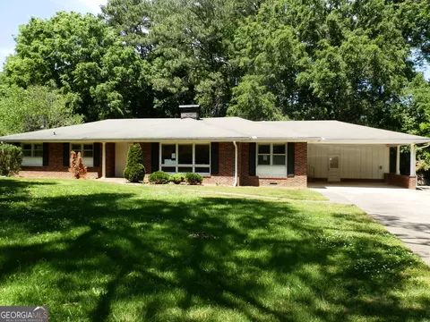 3016 Garden Lakes Blvd NW, Rome, GA 30165