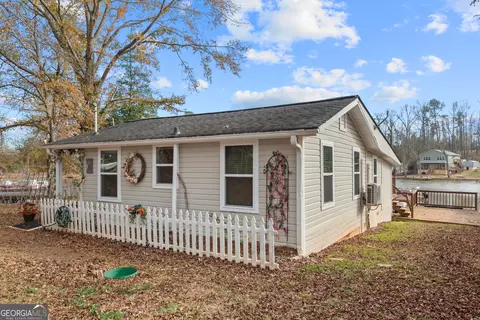 180 Southern Shores Rd, Jackson, GA 30233