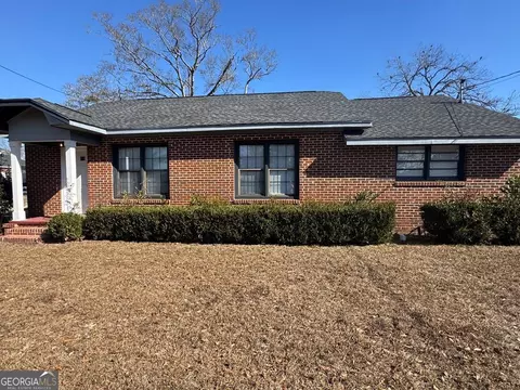 288 N Lanier, Lyons, GA 30436