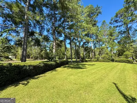 568 N Victory Dr, Lyons, GA 30436 photo 7