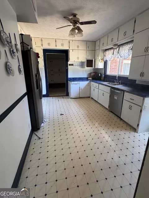 208 Reidsville Rd, Lyons, GA 30436 photo 8