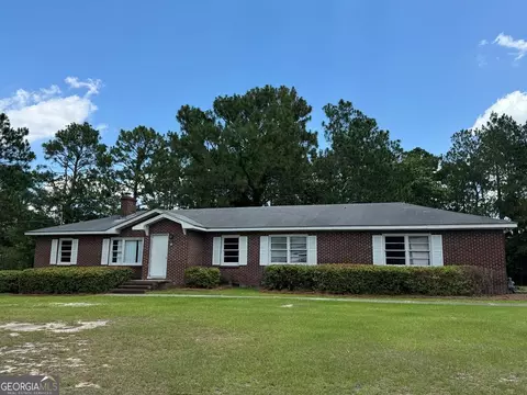 365 S Victory Dr, Lyons, GA 30436 photo 1