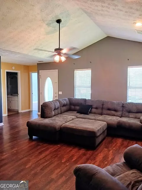 2822 Thompson Pond Rd, Tarrytown, GA 30470 photo 4