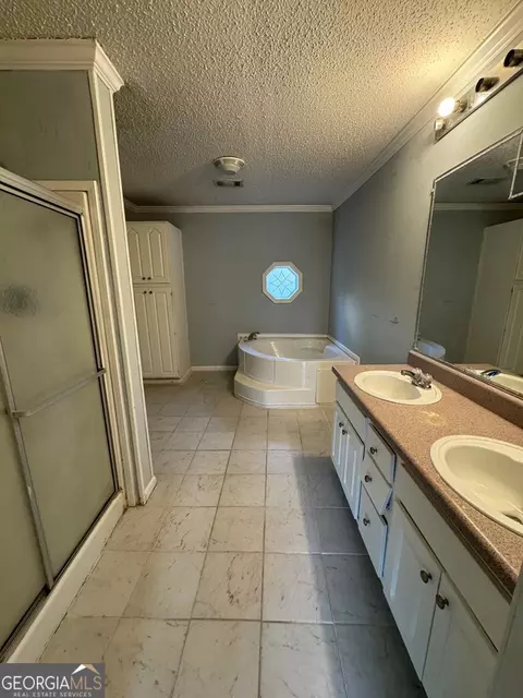 349 Academy Dr, Lyons, GA 30436 photo 10