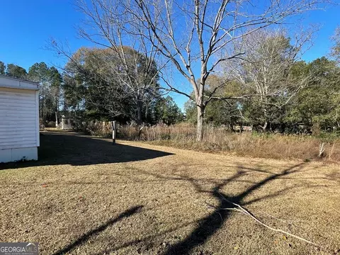 131 Bonnie Rd, Lyons, GA 30436 photo 10