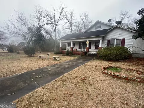 413 W Main St, Uvalda, GA 30473 photo 2