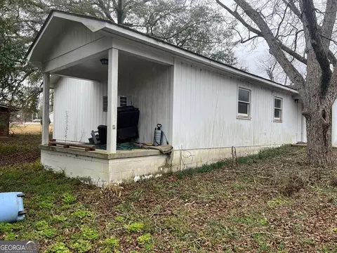 413 W Main St, Uvalda, GA 30473 photo 35