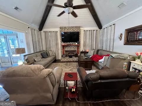 121 Black River Ln, Collins, GA 30421 photo 2