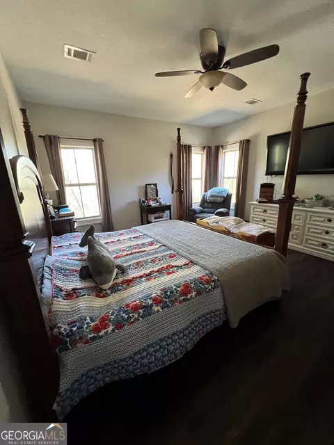 121 Black River Ln, Collins, GA 30421 photo 7
