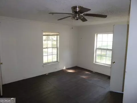 109 E Clifton Ave, Lyons, GA 30436 photo 9