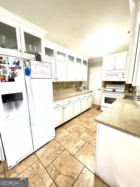 342 S Victory Dr, Lyons, GA 30436 photo 12